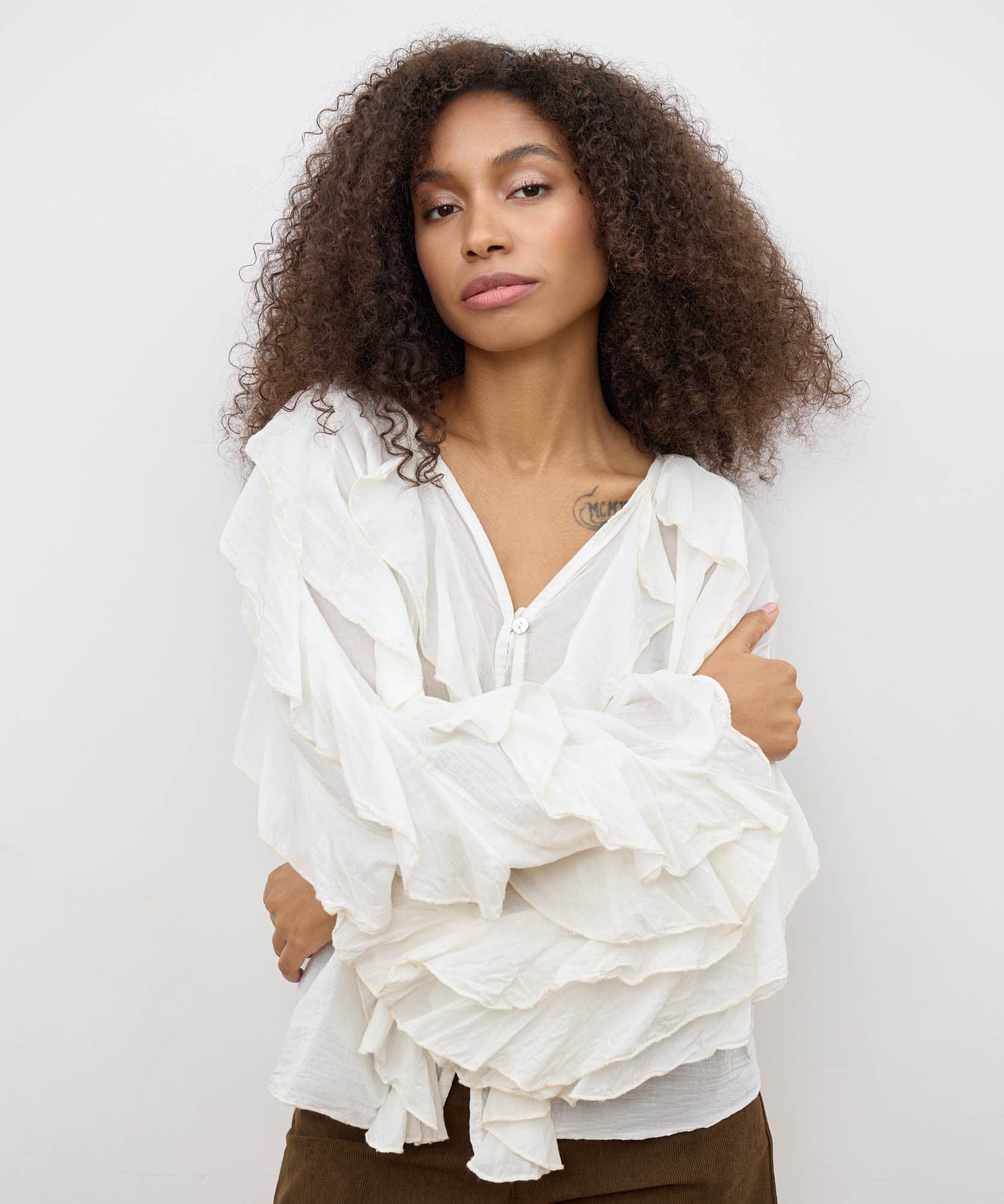 Блуза с воланами романтическая Dream